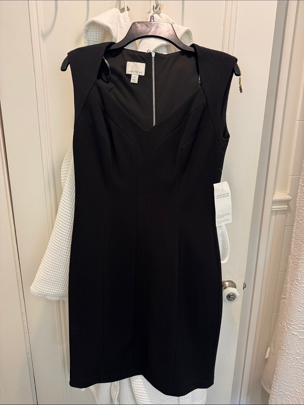 Donna Morgan Black Sleeveless V-Neck Mini Dress